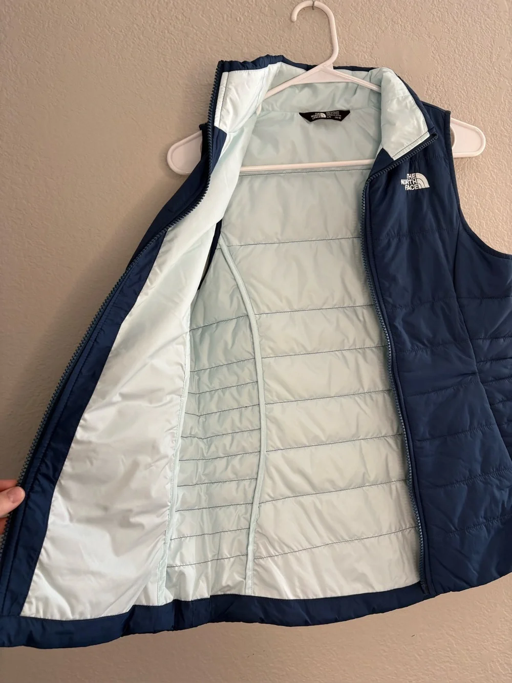 The North Face Blue Teal Puffer Vest Winter Girls Large 14/16